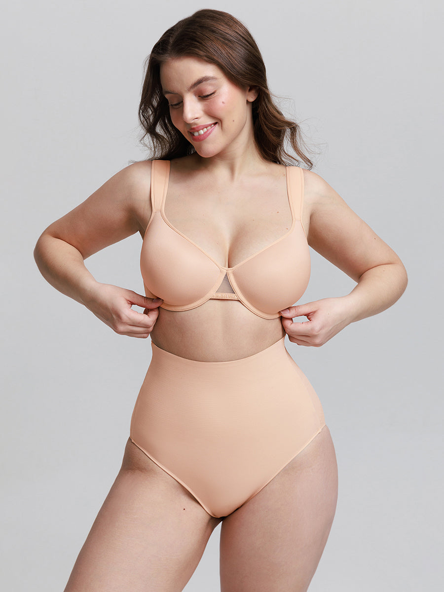 Shop Lily SoftHalo Wireless Bra, телесна боја: градник без жица – поглед од напред