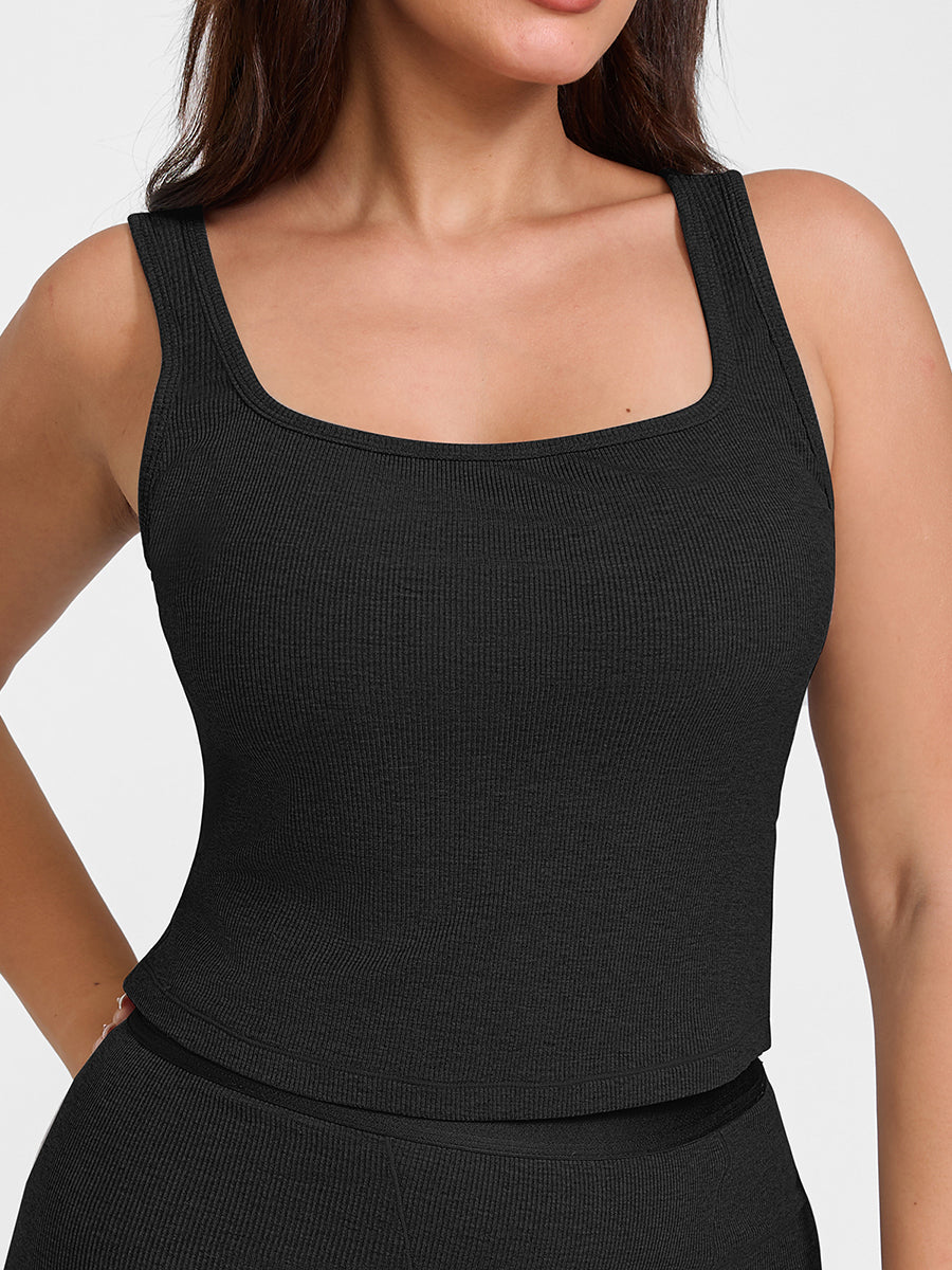 Shop Lily True Comfort Luxe Lounge Top, црна боја: ребреста домашна маица без ракави – поглед од напред