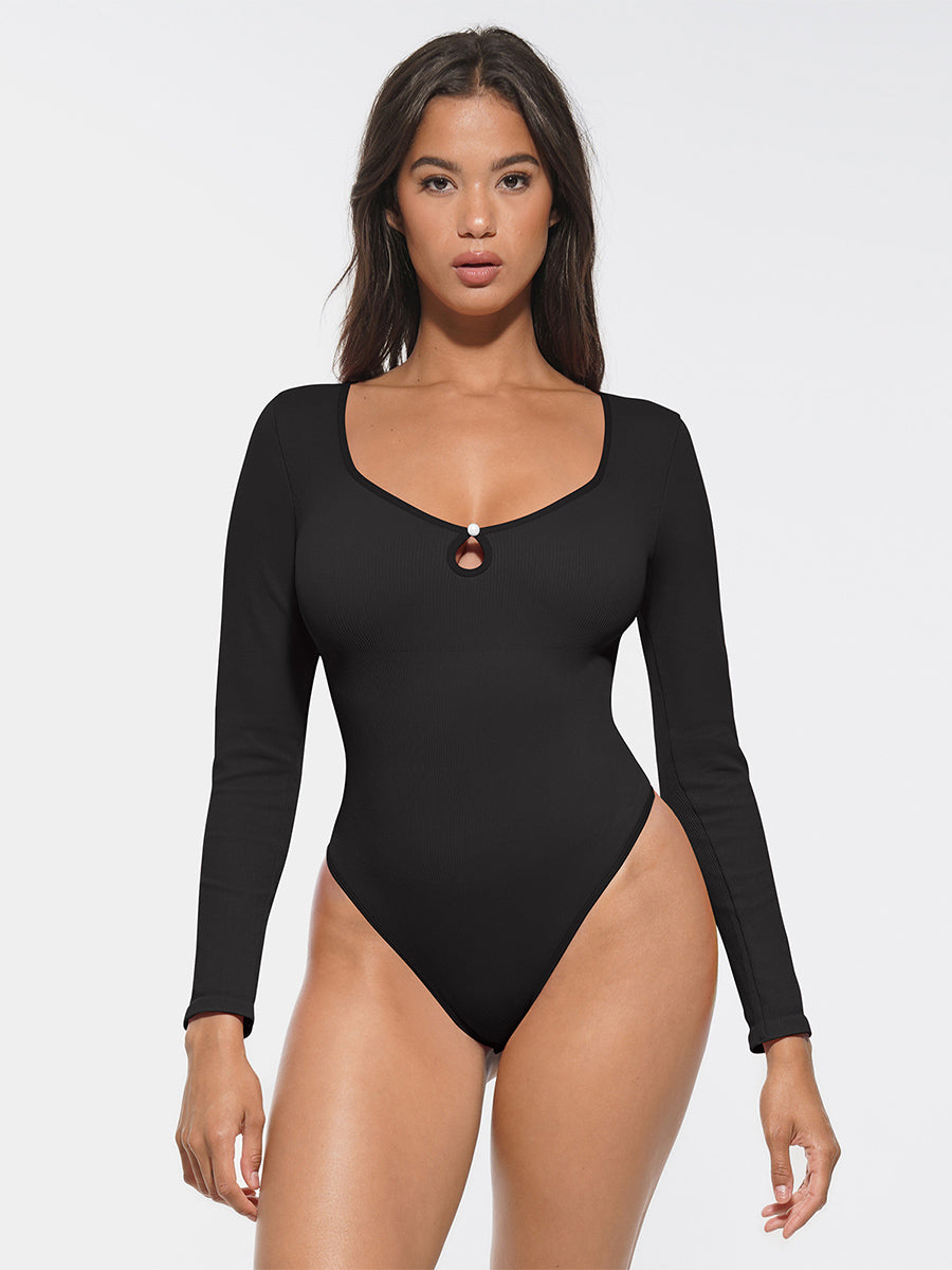 Shop Lily Essential Ribbed Long Sleeve Bodysuit, црна боја: ребресто танга боди со долги ракави – поглед од напред
