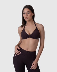 Shop Lily Form Backless Bra, боја мока: халтер градник со отворен грб – поглед од напред