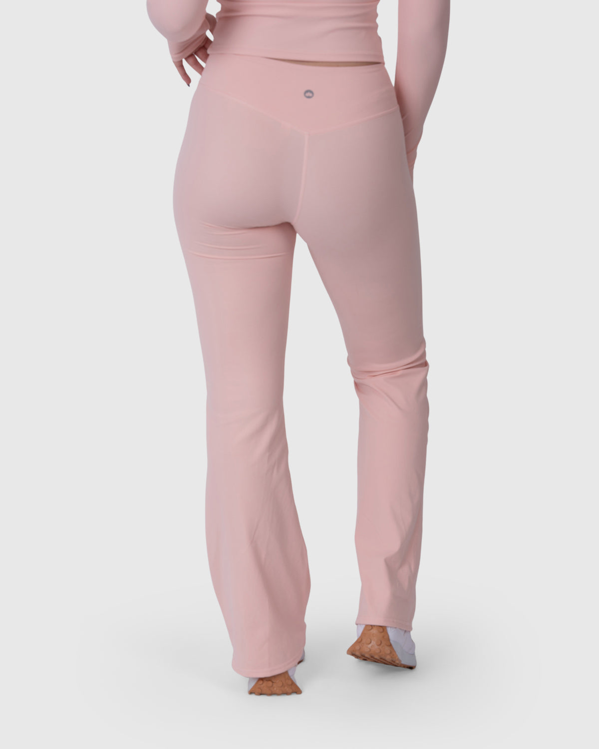 Align Soft Flared Leggings, пепелно розова боја – поглед од назад