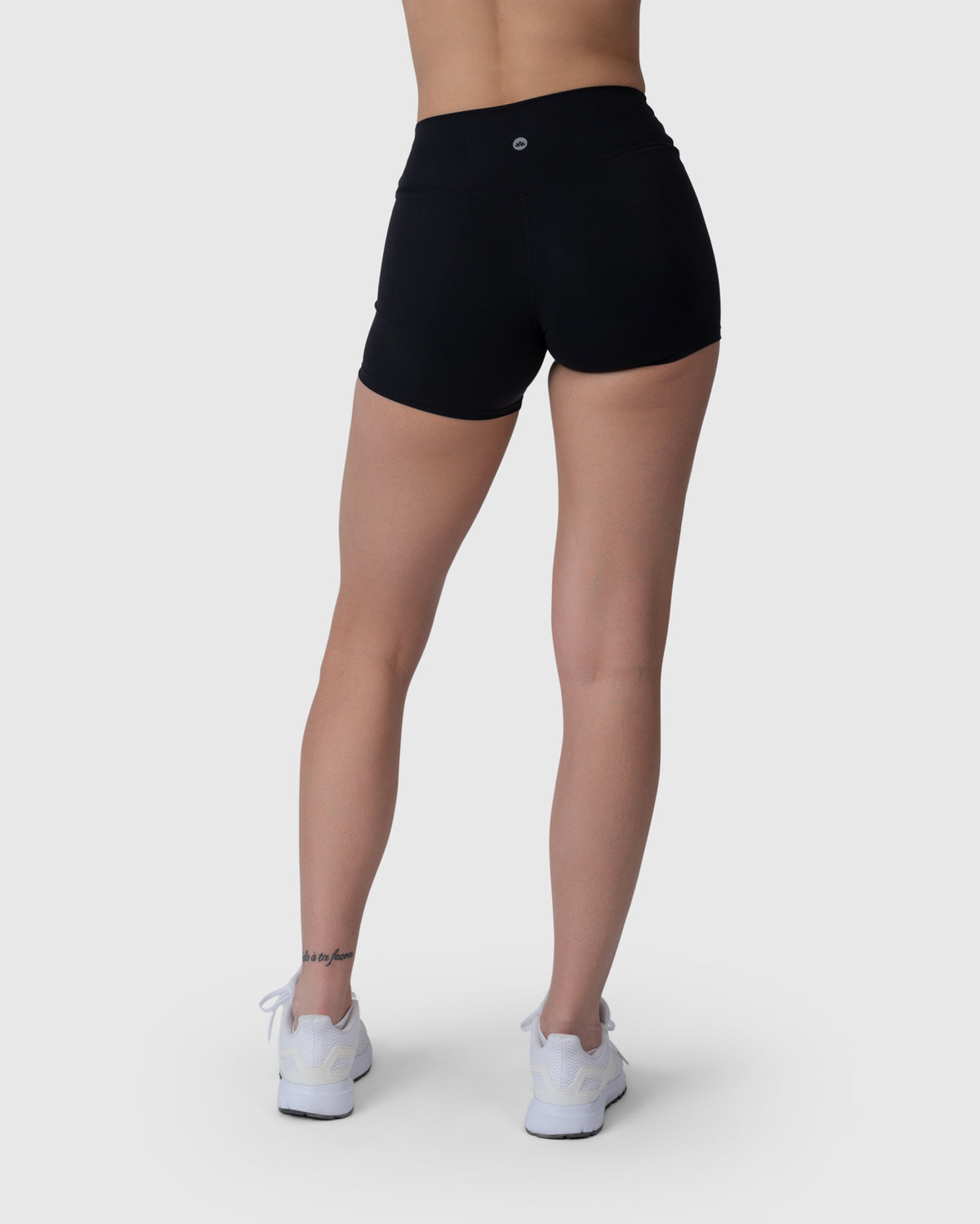 Align Soft Shorts, црна боја – поглед од назад