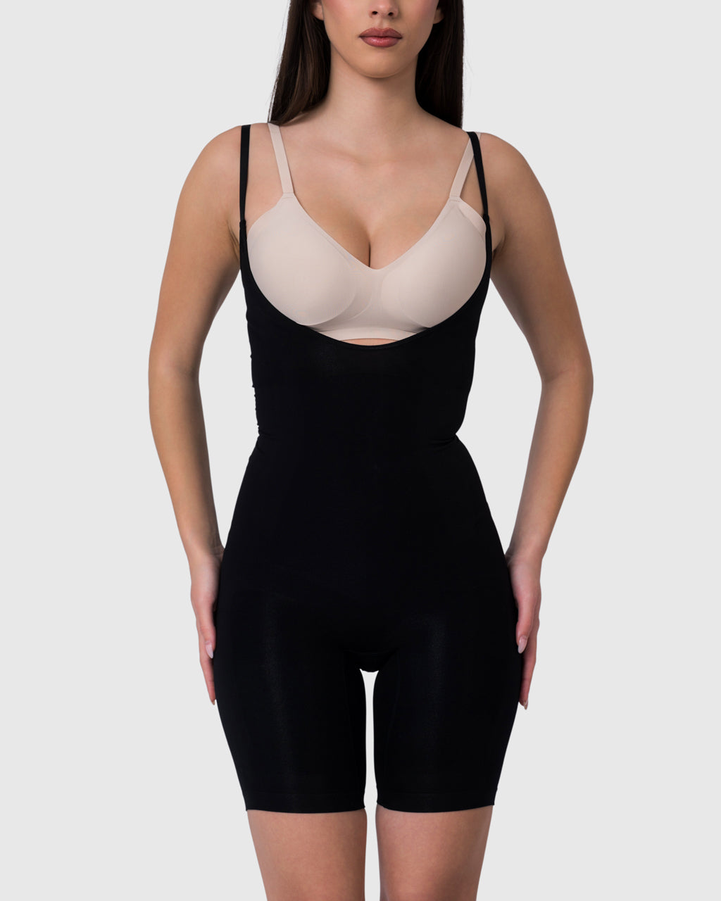 Ultimate Sculpt Invisible Body Shaper, црна боја – поглед од напред (друг агол)