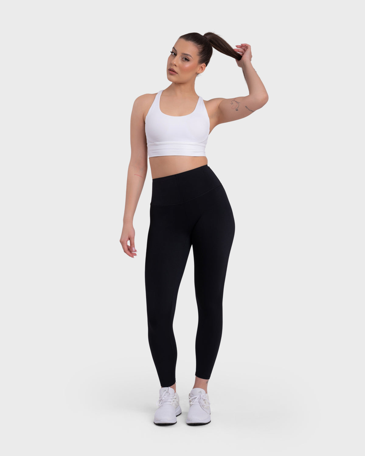 Evolve Active Sports Bra, бела боја – цела фигура, поглед од напред